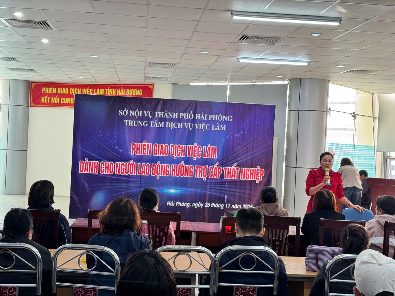 Phiên giao dịch việc làm dành cho người lao động hưởng trợ cấp thất nghiệp