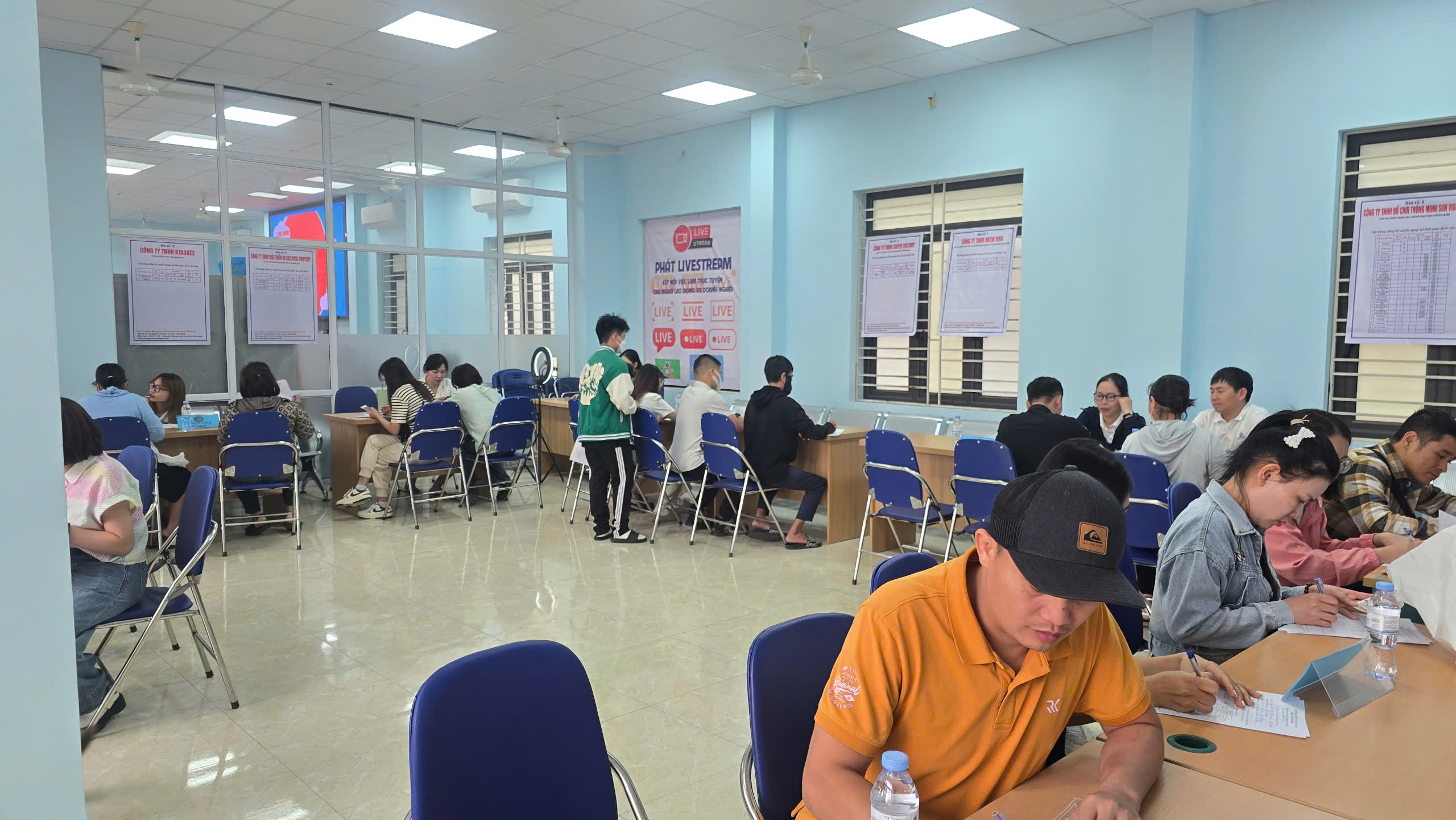 PHIÊN SÀN GIAO DỊCH VIỆC LÀM NGÀY 26/05/2025