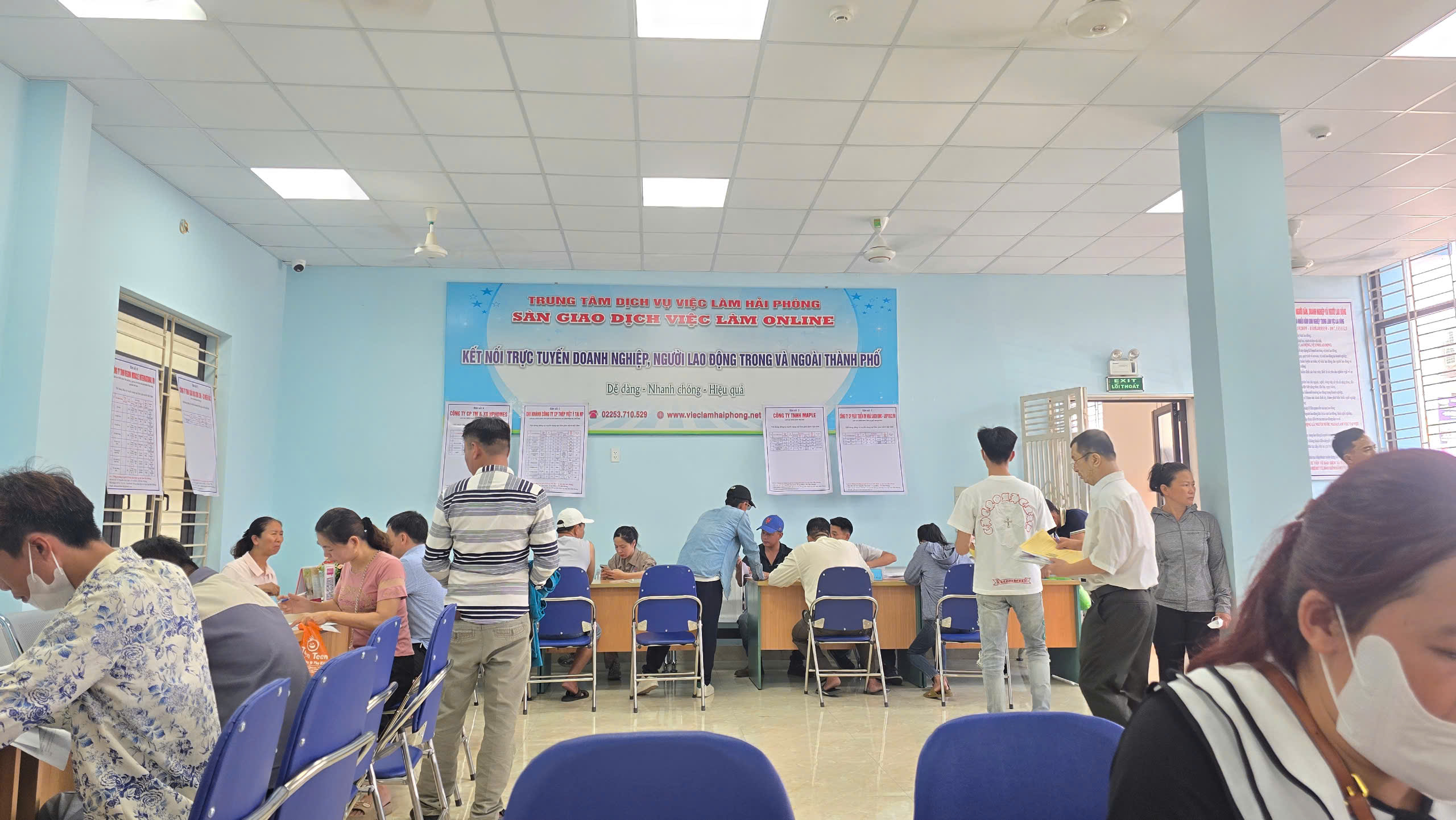 Phiên Giao Dịch Việc Làm 04/08 – Cầu Nối Thiết Thực Giữa Doanh Nghiệp và Người Lao Động